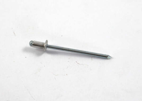 RIVIT - POP RIVIT FOR ODDIE CLIP