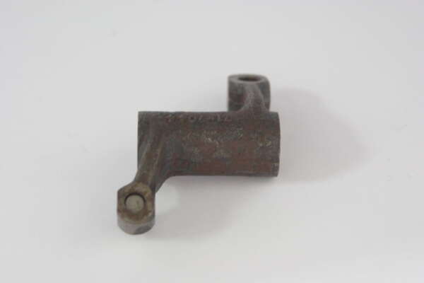 ROCKERARM - RIGHT EXHAUST LEFT INTAKE - NOS - TRI T140E*